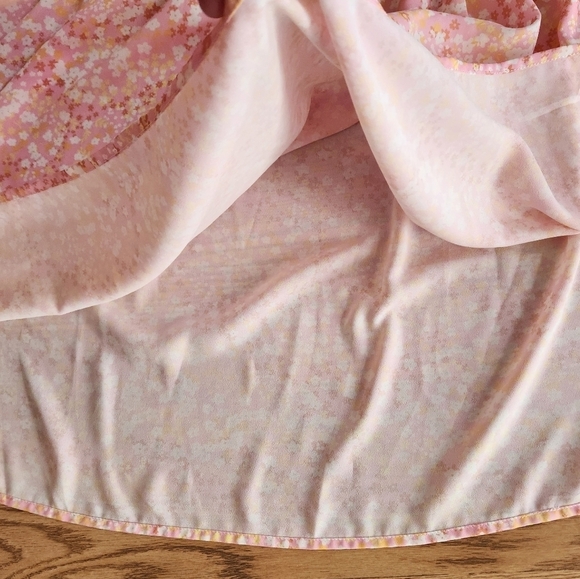 NWT LaRoque Cardiff Dress in Dainty Daisy, Size M - Picture 4 of 13